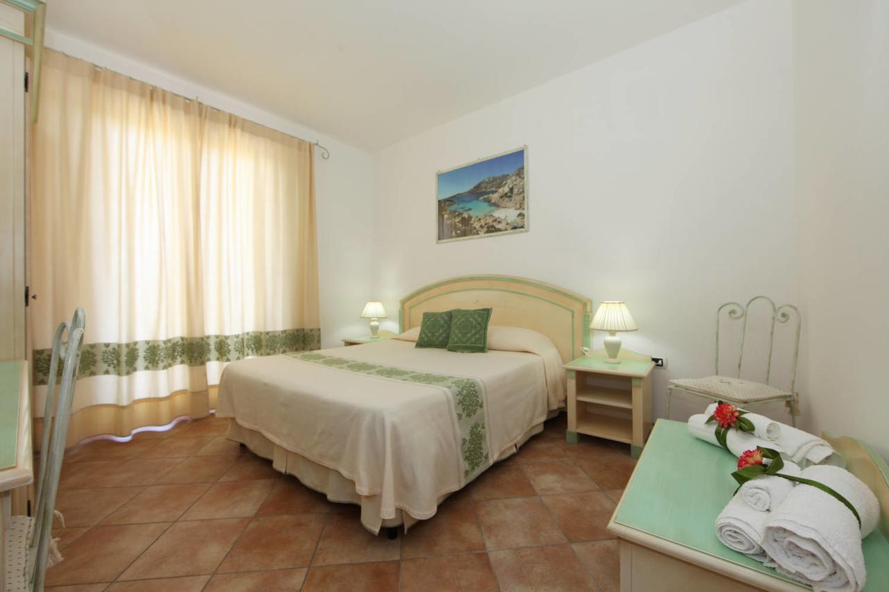 Guest House Villabianca Ла-Маддалена Екстер'єр фото