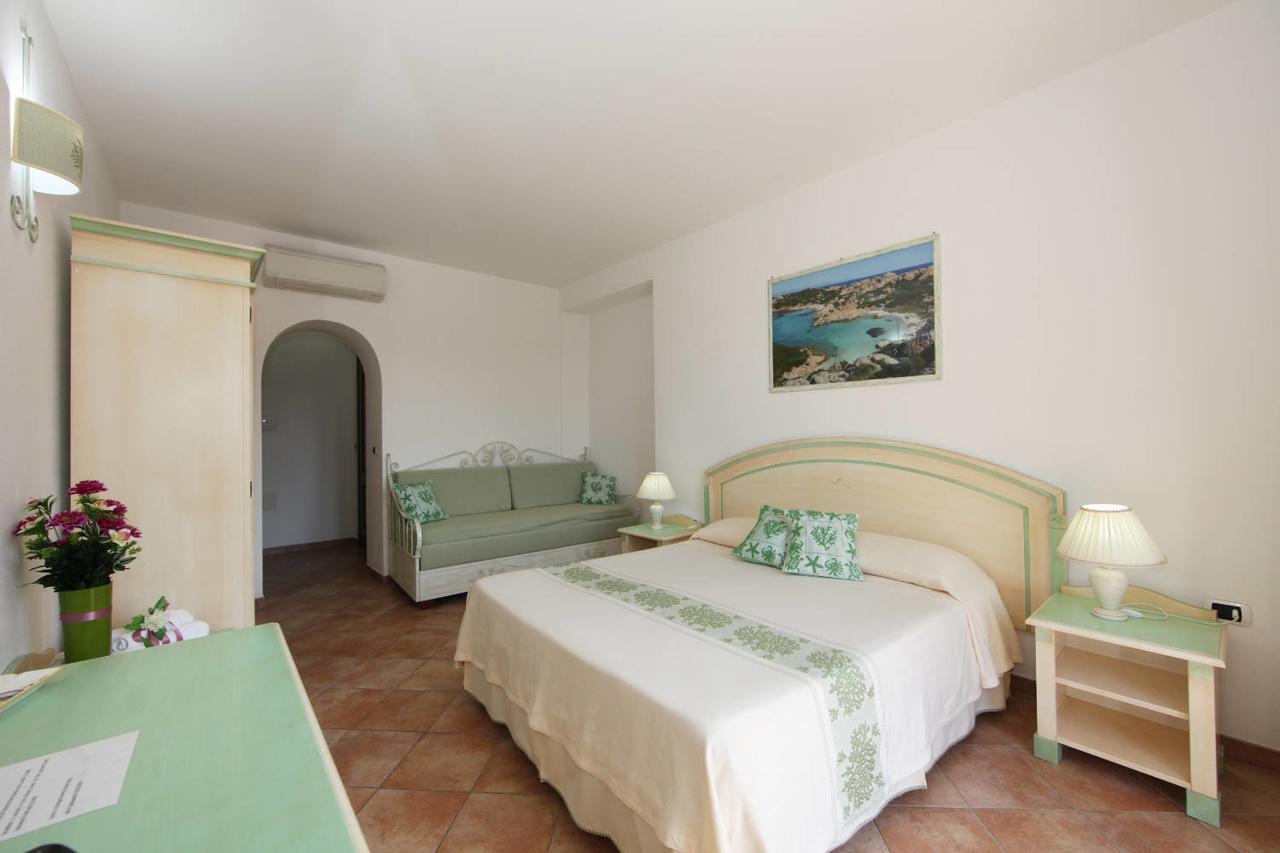 Guest House Villabianca Ла-Маддалена Екстер'єр фото