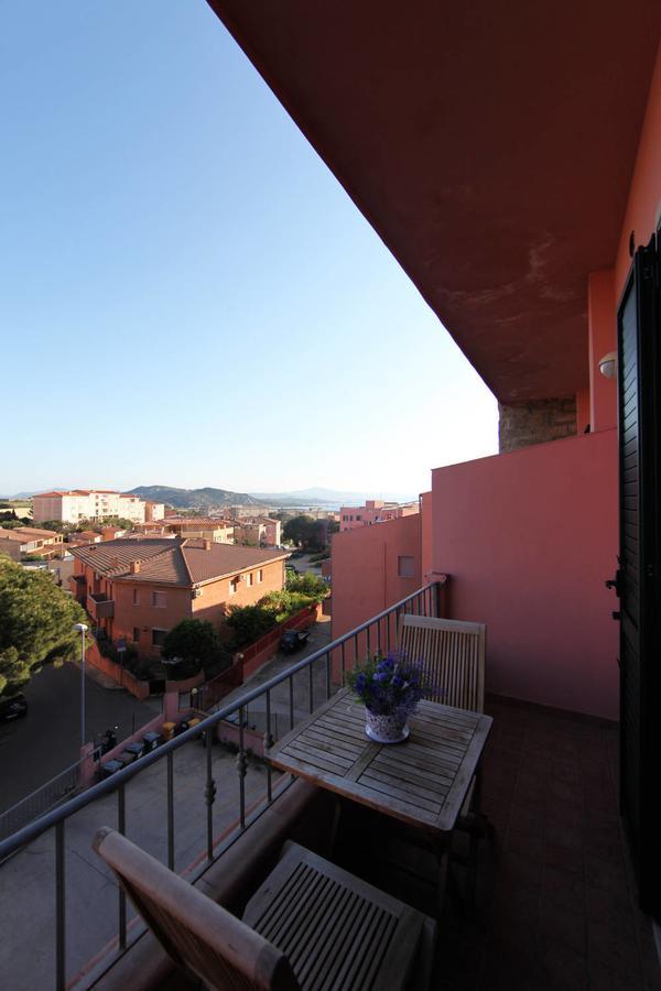 Guest House Villabianca Ла-Маддалена Екстер'єр фото
